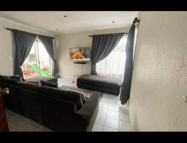 2 BEDROOM PROPERTY TO RENT IN CELTISDAL